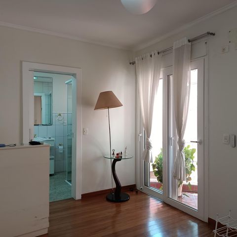 Casa à venda com 248m², 3 quartos e 2 vagas Casa à venda com 248m², 3 quartos e 2 vagasSuíte