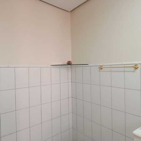 Casa à venda com 248m², 3 quartos e 2 vagas Casa à venda com 248m², 3 quartos e 2 vagasBanheiro da Suíte
