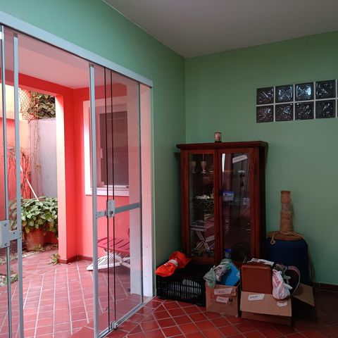 Casa à venda com 248m², 3 quartos e 2 vagas Casa à venda com 248m², 3 quartos e 2 vagasEspaço Gourmet
