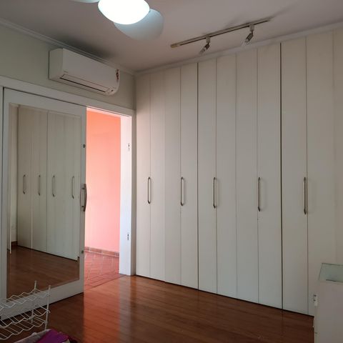 Casa à venda com 248m², 3 quartos e 2 vagas Casa à venda com 248m², 3 quartos e 2 vagasSuíte