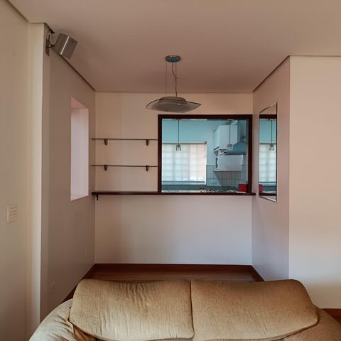 Casa à venda com 248m², 3 quartos e 2 vagas Casa à venda com 248m², 3 quartos e 2 vagasSala