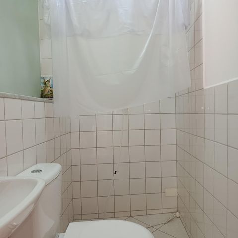 Casa à venda com 248m², 3 quartos e 2 vagas Casa à venda com 248m², 3 quartos e 2 vagasBanheiro