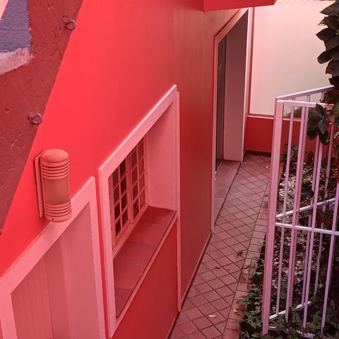 Casa à venda com 248m², 3 quartos e 2 vagas Casa à venda com 248m², 3 quartos e 2 vagasEdícula com entrada independente