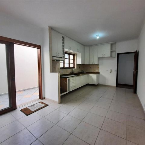 Casa à venda com 220m², 3 quartos e 3 vagas