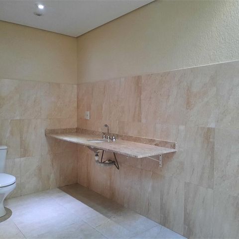 Casa à venda com 220m², 3 quartos e 3 vagas