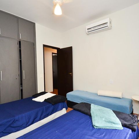 Casa à venda com 420m², 6 quartos e 2 vagas Casa à venda com 420m², 6 quartos e 2 vagasQuarto 3