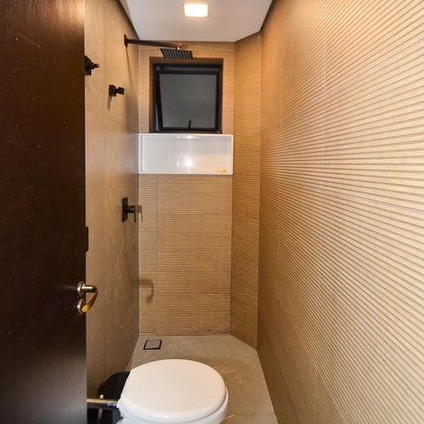 Casa à venda com 420m², 6 quartos e 2 vagas Casa à venda com 420m², 6 quartos e 2 vagasBanheiro social 2