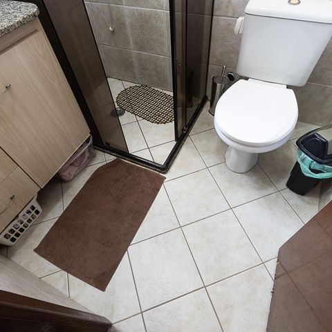 Casa à venda com 86m², 3 quartos e 2 vagas Casa à venda com 86m², 3 quartos e 2 vagasBanheiro/Suite