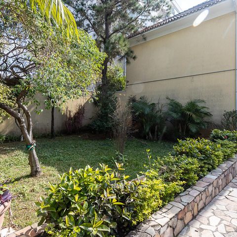 Casa à venda com 86m², 3 quartos e 2 vagas Casa à venda com 86m², 3 quartos e 2 vagasÁrea comum