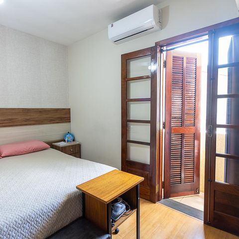 Casa à venda com 86m², 3 quartos e 2 vagas Casa à venda com 86m², 3 quartos e 2 vagasSuite
