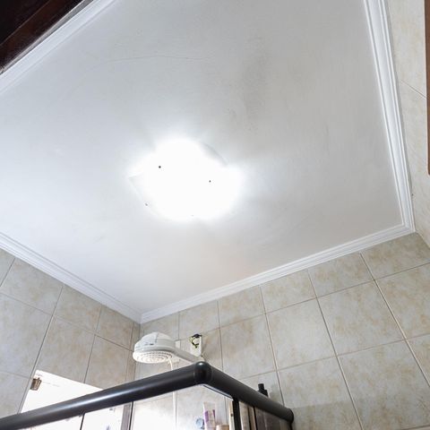 Casa à venda com 86m², 3 quartos e 2 vagas Casa à venda com 86m², 3 quartos e 2 vagasBanheiro/Suite