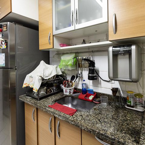 Casa à venda com 86m², 3 quartos e 2 vagas Casa à venda com 86m², 3 quartos e 2 vagasCozinha