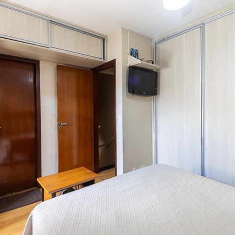 Casa à venda com 86m², 3 quartos e 2 vagas Casa à venda com 86m², 3 quartos e 2 vagasSuite