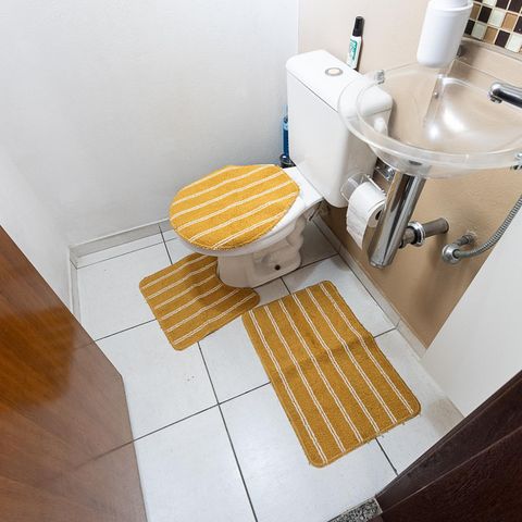 Casa à venda com 86m², 3 quartos e 2 vagas Casa à venda com 86m², 3 quartos e 2 vagasLavabo