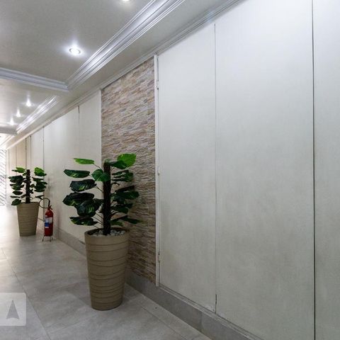 Studio para alugar com 34m², 0 quarto e sem vaga Studio para alugar com 34m², 0 quarto e sem vagaHall entrada