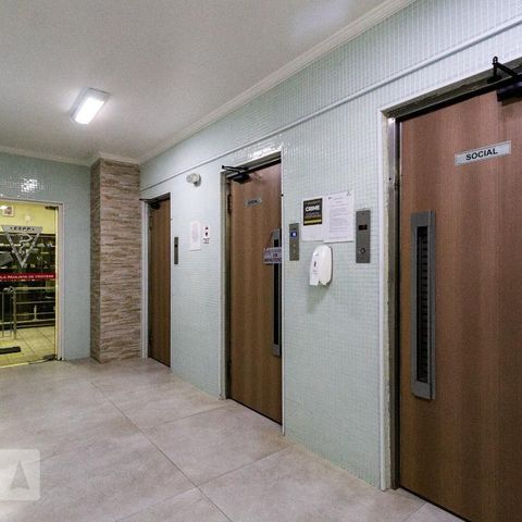 Studio para alugar com 34m², 0 quarto e sem vaga Studio para alugar com 34m², 0 quarto e sem vagaHall Elevadores