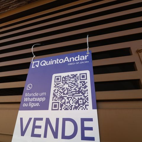 Casa à venda com 180m², 2 quartos e 2 vagasPlaca