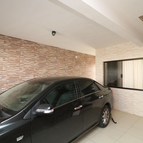 Casa à venda com 180m², 2 quartos e 2 vagasGaragem