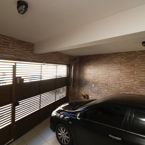 Casa à venda com 180m², 2 quartos e 2 vagasGaragem