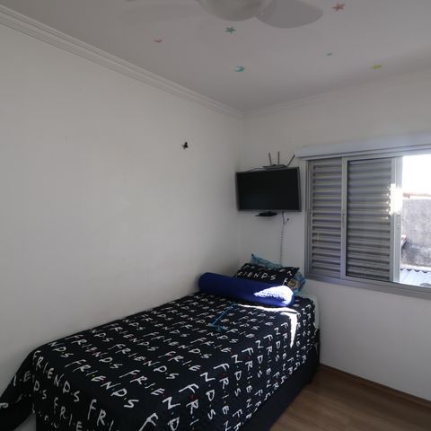 Casa à venda com 180m², 2 quartos e 2 vagasSuíte 2