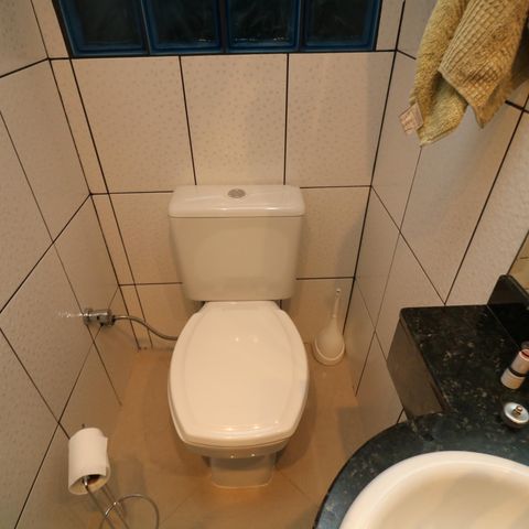 Casa à venda com 180m², 2 quartos e 2 vagasLavabo
