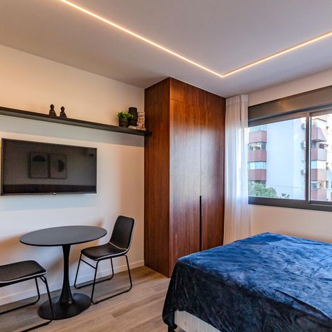 Studio à venda com 30m², 1 quarto e sem vaga Studio à venda com 30m², 1 quarto e sem vagaSala/Quarto
