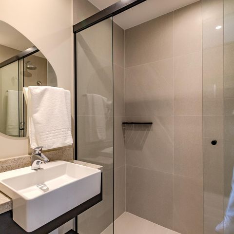 Studio à venda com 30m², 1 quarto e sem vaga Studio à venda com 30m², 1 quarto e sem vagaBanheiro
