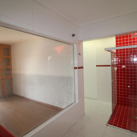 Casa à venda com 170m², 3 quartos e 3 vagas Banheiro Suíte 3