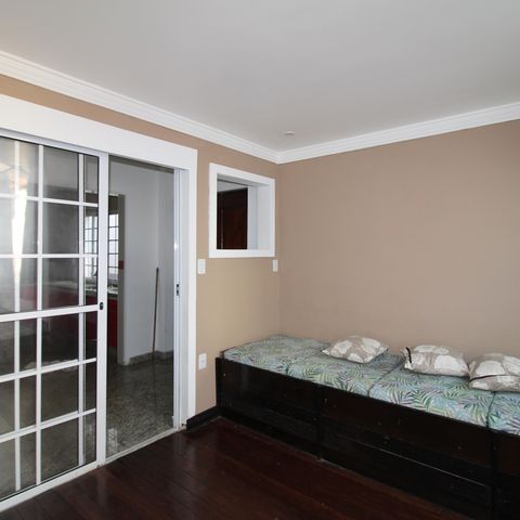 Casa à venda com 170m², 3 quartos e 3 vagasSala 2