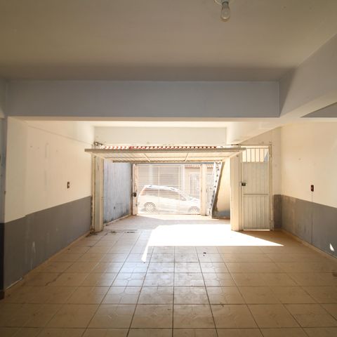 Casa à venda com 170m², 3 quartos e 3 vagasGaragem