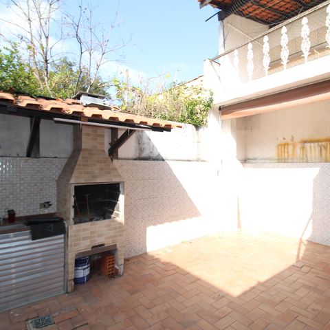 Casa à venda com 170m², 3 quartos e 3 vagasÁrea de Serviço