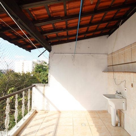 Casa à venda com 170m², 3 quartos e 3 vagasÁrea de Serviço