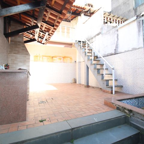 Casa à venda com 170m², 3 quartos e 3 vagasÁrea de Serviço
