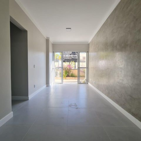 Apartamento à venda com 65m², 3 quartos e sem vaga Apartamento à venda com 65m², 3 quartos e sem vagaSala