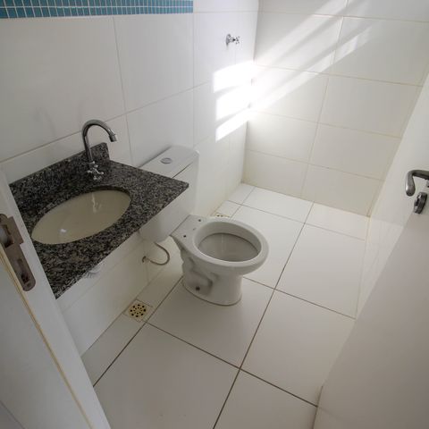 Apartamento para alugar com 68m², 2 quartos e 2 vagasBanheiro