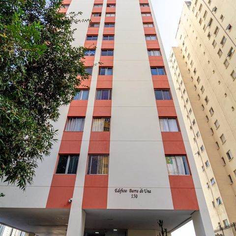 Studio à venda com 40m², 1 quarto e 1 vaga Studio à venda com 40m², 1 quarto e 1 vagaFachada