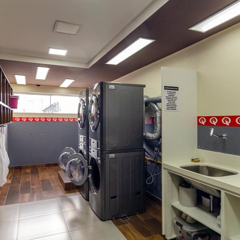 Studio à venda com 40m², 1 quarto e 1 vaga Studio à venda com 40m², 1 quarto e 1 vagaÁrea comum - Lavanderia