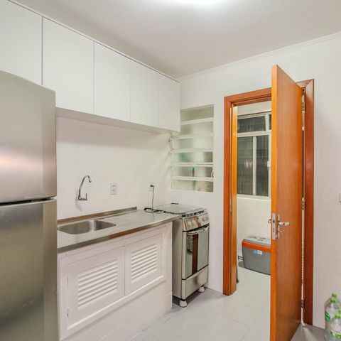 Apartamento à venda com 57m², 2 quartos e sem vaga Apartamento à venda com 57m², 2 quartos e sem vagaCozinha e Área de Serviço