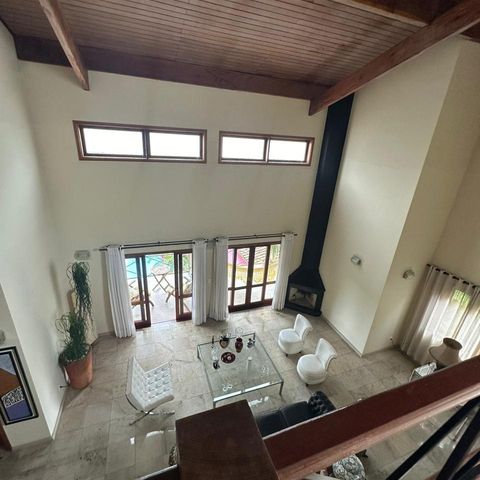 Casa de condomínio à venda com 456m², 4 quartos e 4 vagas