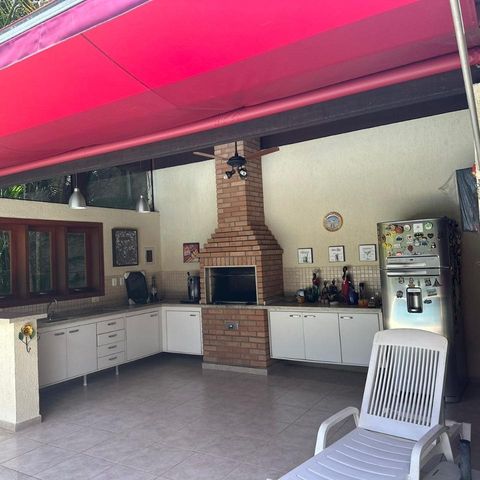Casa de condomínio à venda com 456m², 4 quartos e 4 vagas