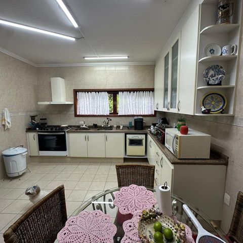Casa de condomínio à venda com 456m², 4 quartos e 4 vagas