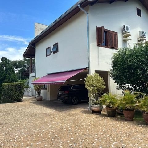 Casa de condomínio à venda com 456m², 4 quartos e 4 vagas