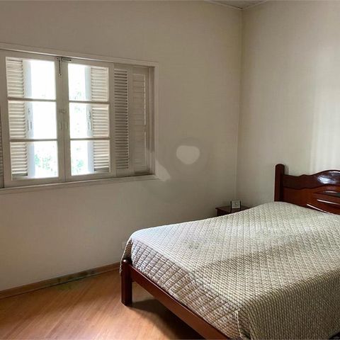 Casa à venda com 140m², 3 quartos e 1 vaga