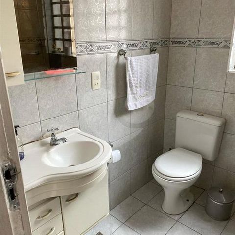 Casa à venda com 140m², 3 quartos e 1 vaga