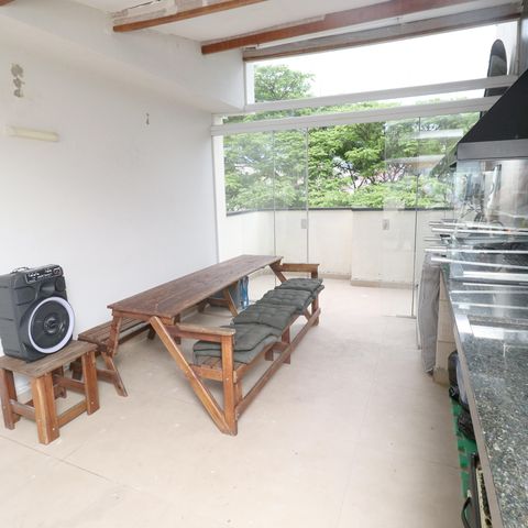 Apartamento à venda com 135m², 2 quartos e 1 vagaÁrea gourmet