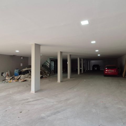Apartamento à venda com 90m², 3 quartos e 2 vagas Apartamento à venda com 90m², 3 quartos e 2 vagasGaragem