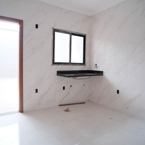 Casa à venda com 79m², 2 quartos e 2 vagasCozinha