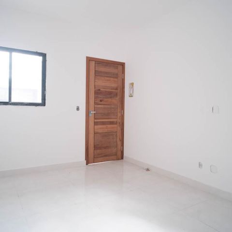 Casa à venda com 79m², 2 quartos e 2 vagasSala