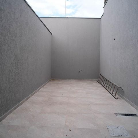 Casa à venda com 79m², 2 quartos e 2 vagasÁrea de Serviço