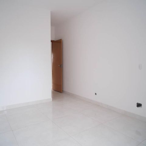 Casa à venda com 79m², 2 quartos e 2 vagasSuíte 2